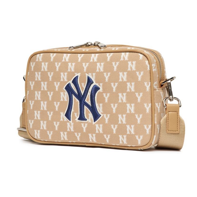 Mlb Monogram Jacquard Crossbody Bag Ny Yankees - Hitam